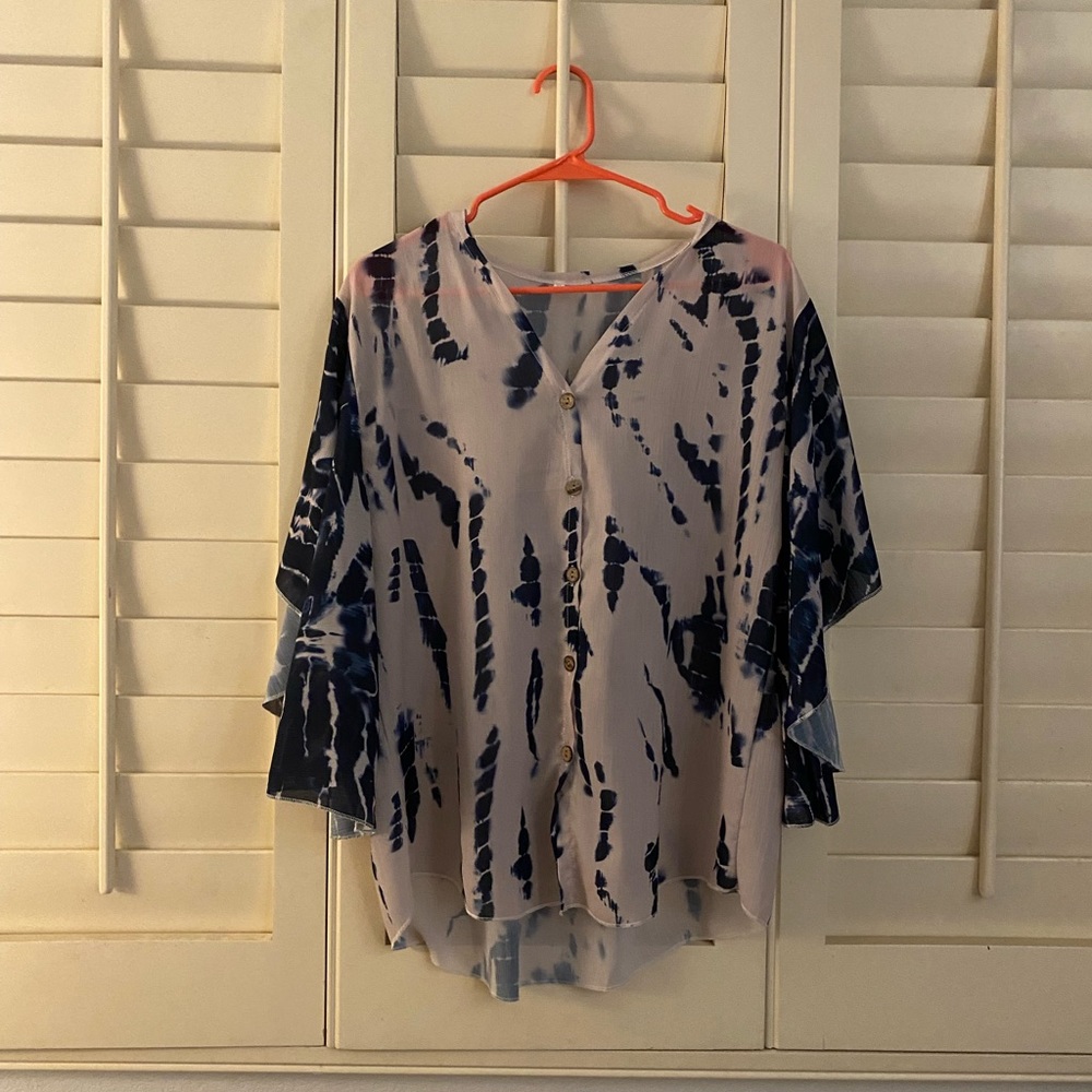 blue tie dye blouse (perfect for work!!!)